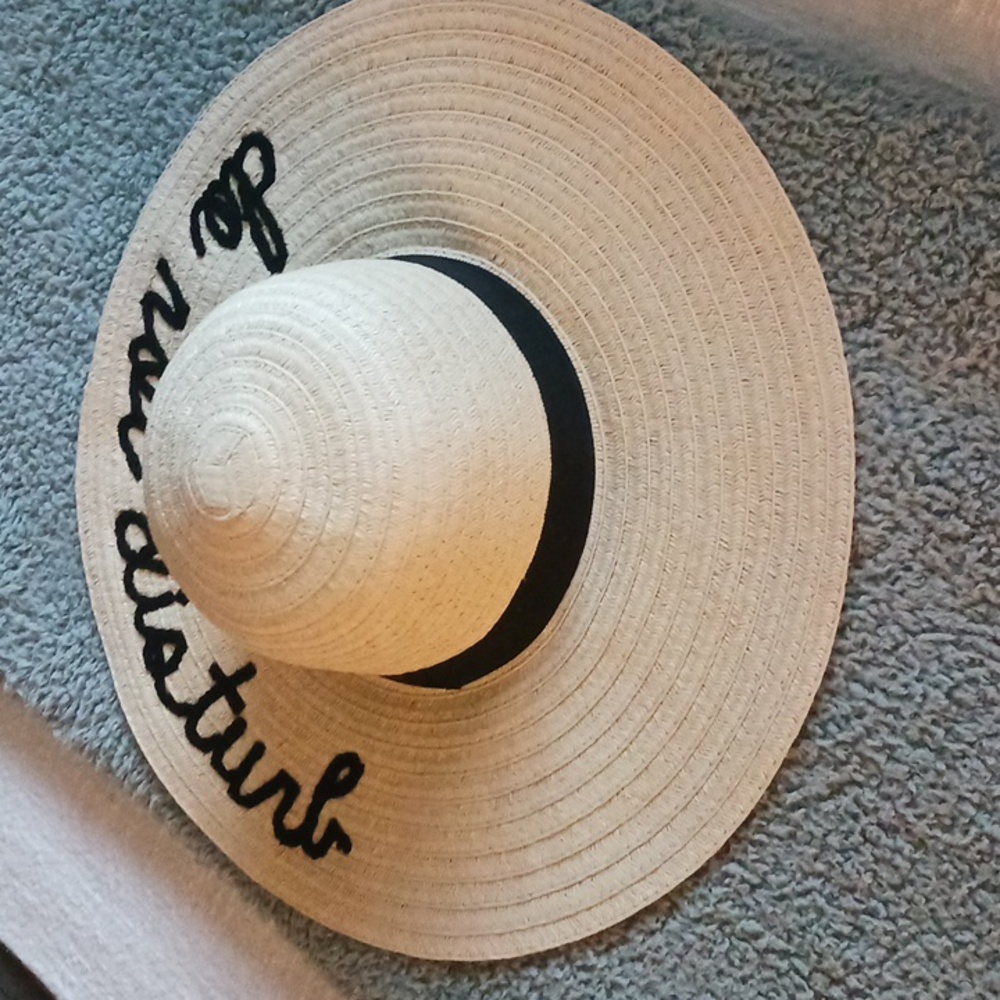 UNBRANDED "Do not Disturb" Floppy Sun Hat - Picture 2 of 3